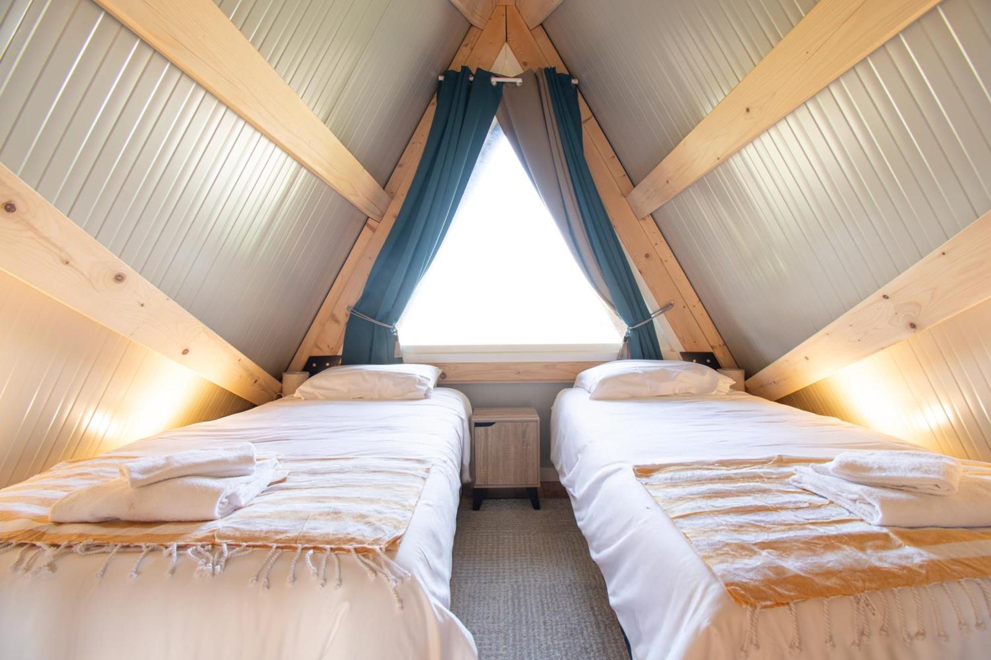 Le Tipi Bleu Tiny House Neuve Avec Terrasse Et Jardin Villa Camaret-sur-Mer Exteriör bild